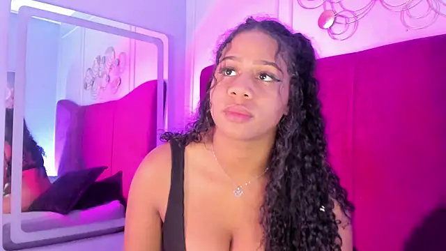 Sofi_Fox_'s Live XXX Chat