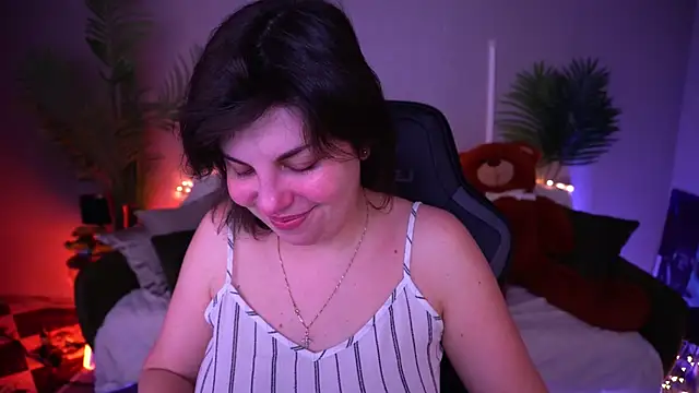 MirandaWong Adlı Modelin Canlı XXX Sohbeti