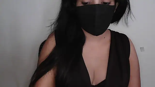 Reddy_Trisha élő XXX-chatje