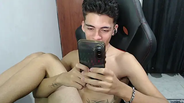 Hiso_kai Adlı Modelin Web Kamerası Şovu