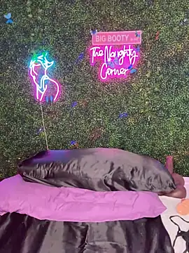 Chatroom XXX en direct de RenaThickAss