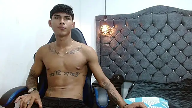 luka_big18 Live XXX Chat