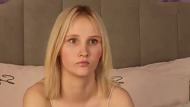 CrystalLili: онлайн-секс-чат