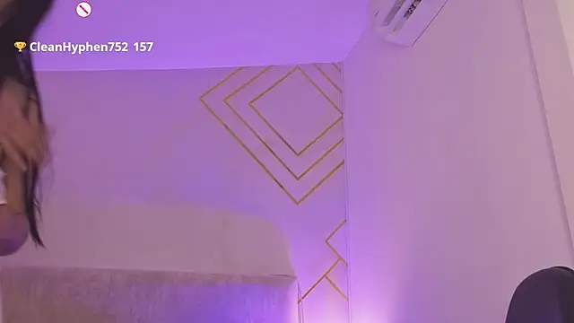 Nioki_ élő XXX-chatje