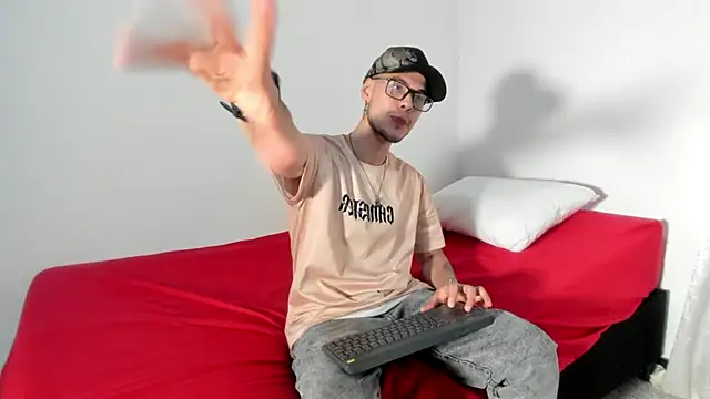 Vlad__night Webcam Show