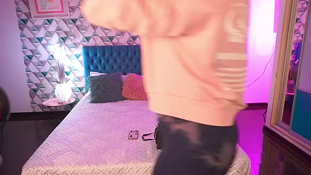 VelvetLuck Live XXX-chat