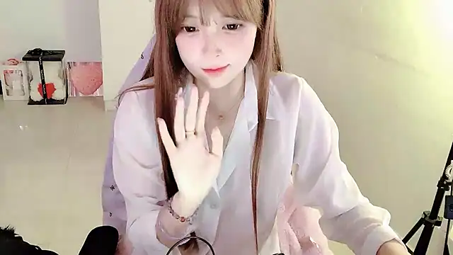 Annnnqi-77 Pertunjukan Webcam