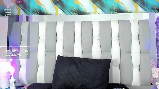 IsaDiiazのライブXXXチャット