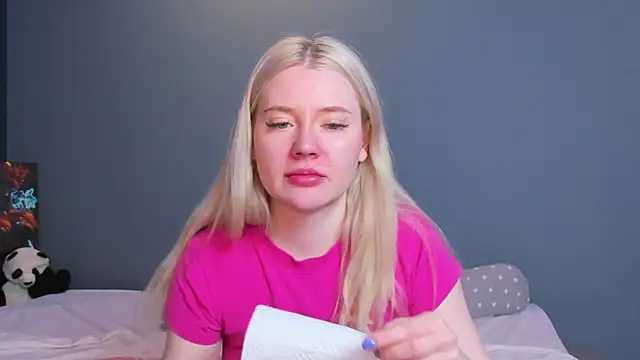 Lillie_Berry Live XXX-chat