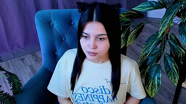 MarianneAuvil's Live XXX Chat