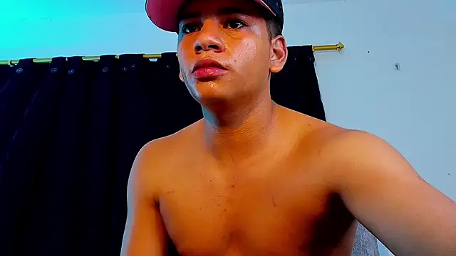 Aless_bigg: онлайн-секс-чат