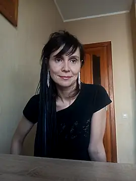 Chat +18 de Francenia_lolis ao vivo