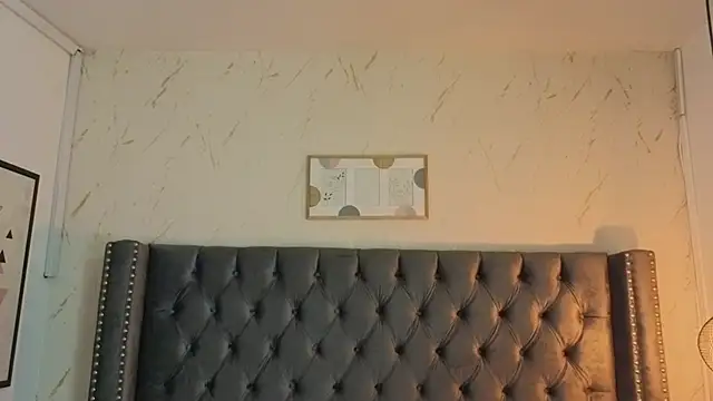 Kim_Blane Show in webcam