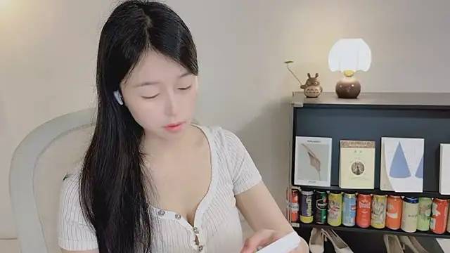 Chat XXX en directo de Onechestnut