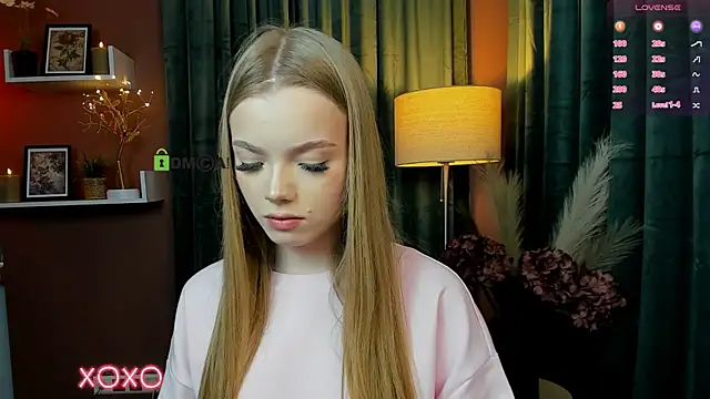 Chat XXX en directo de maddy_moah