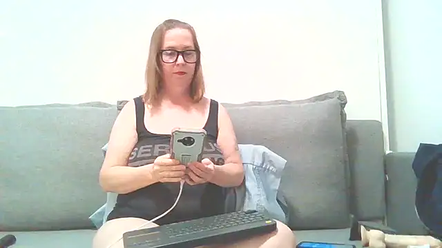 SweetandNaughty1 Show in webcam