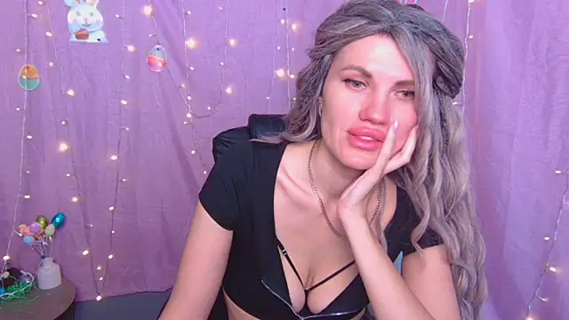 Chat XXX en directo de MilaLoona