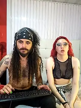 Yang_and_ying Adlı Modelin Canlı XXX Sohbeti