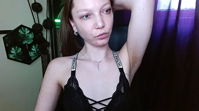 EmillyPlay 现场XXX聊天