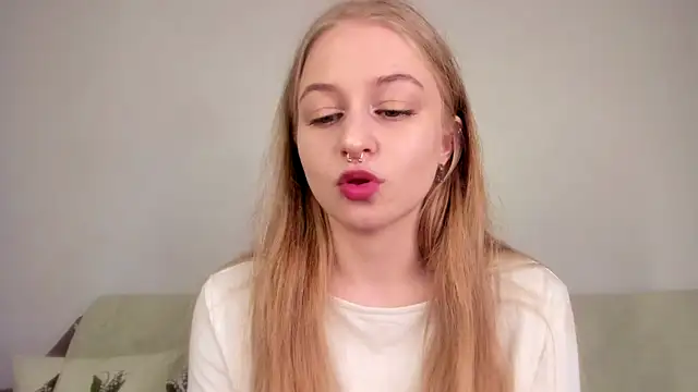 Chat +18 de MiaMews ao vivo