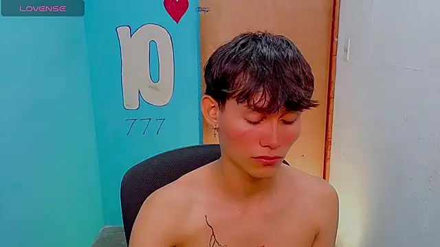 tanjiro_cute Chat XXX in diretta