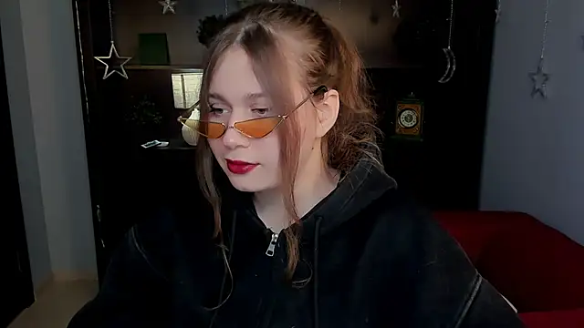 FioraMarmoris' Live XXX Chat