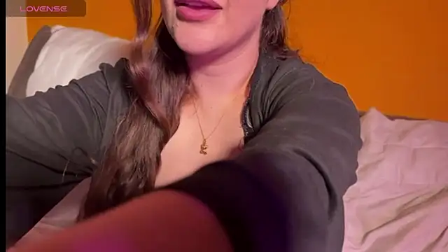 Elinatiranda's Live XXX Chat