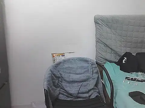 AlphaLatinoBear webkamerás műsora