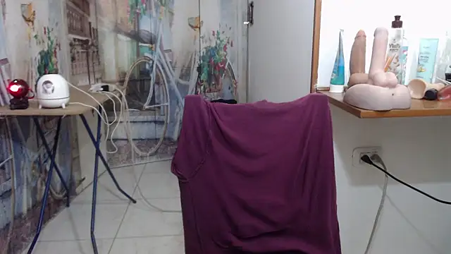 Chat XXX en directo de curly_greeneyed