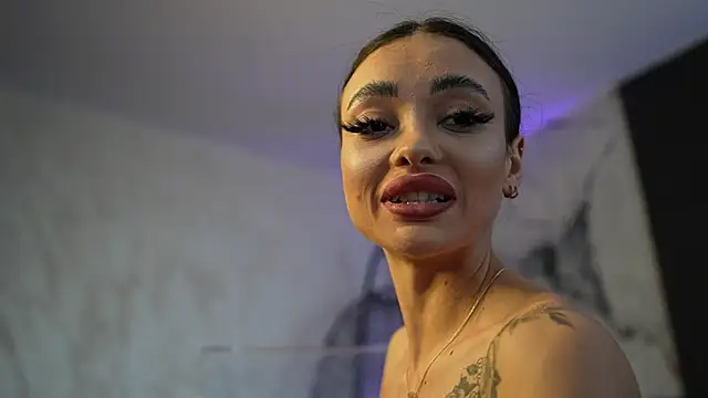 دردشة RachelRavee الجنسية المباشرة