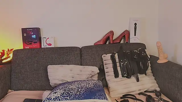 Angela_mature49's Webcam Show