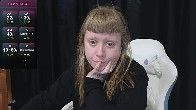 June_shy0 Chat XXX in diretta