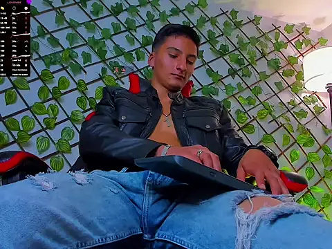 Dominus_Alpha Live XXX Chat