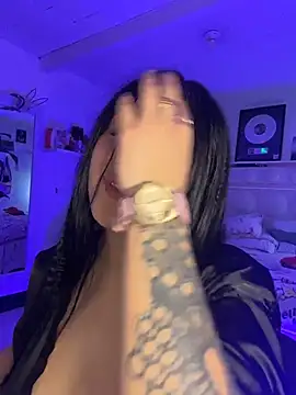 lucianaroyのライブXXXチャット