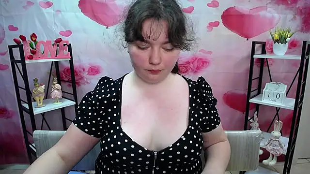 NeonilaLisova's Live XXX Chat