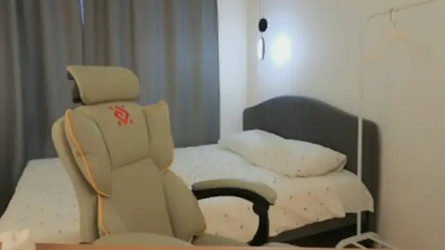 XXX chat uživo modela yourrdanceteacher