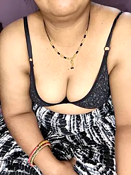 دردشة Gujju_bhabhi69 الجنسية المباشرة