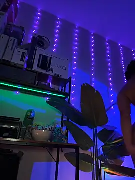 Pokazy przed kamerką – thebrattygoddess