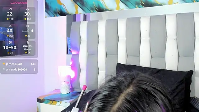 IsaDiiazのライブXXXチャット