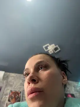 Queen_of_pain Adlı Modelin Canlı XXX Sohbeti