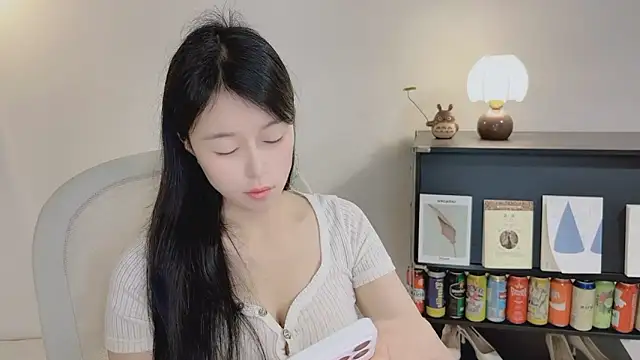 Onechestnutn Live XXX chat