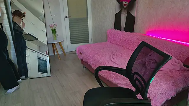 Weisser_Moon Live XXX Chat