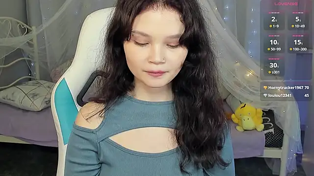 Živý XXX chat EmilyChaves