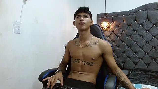 luka_big18 élő XXX-chatje