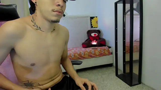 Bad_bunnyy_'s Live XXX Chat