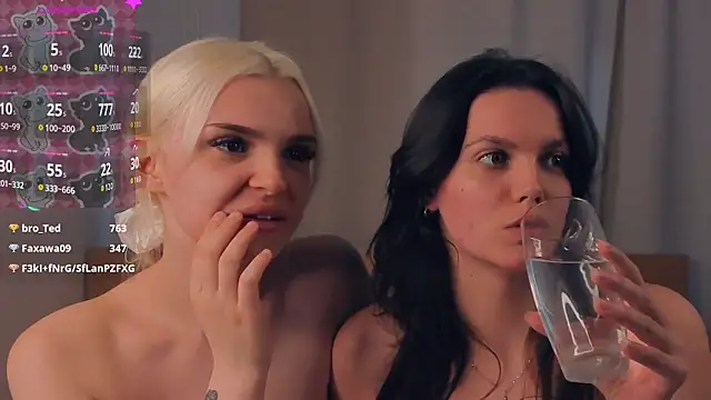 JuliannPaysour's Live XXX Chat