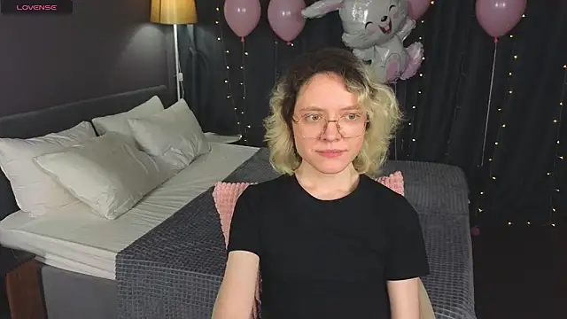 HottoKori live XXX chat