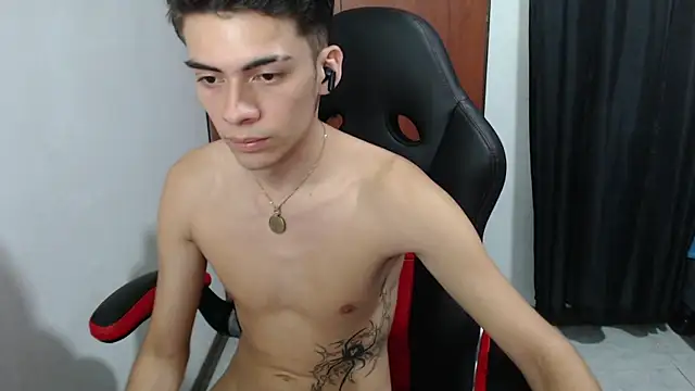 Hiso_kai Pertunjukan Webcam