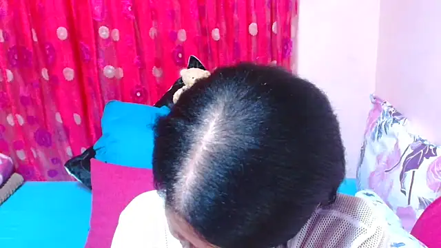 دردشة SLUTTYROXY الجنسية المباشرة