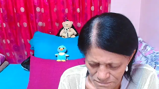 Chat XXX en directo de SLUTTYROXY